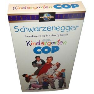 KINDERGARTEN COP Arnold Schwarzenegger vintage 1998 VHS in original case